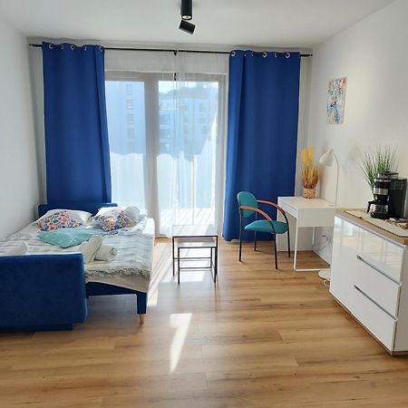 Uroczy Apartament Z Miejscem Na Auto W Garazu Apartment Warsaw Exterior photo