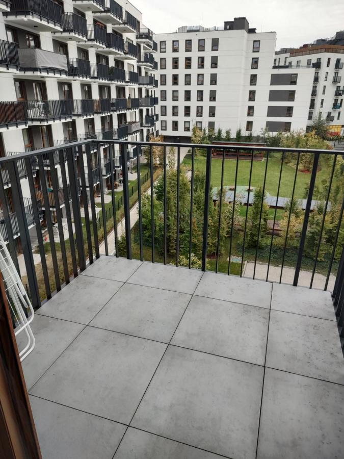Uroczy Apartament Z Miejscem Na Auto W Garazu Apartment Warsaw Exterior photo